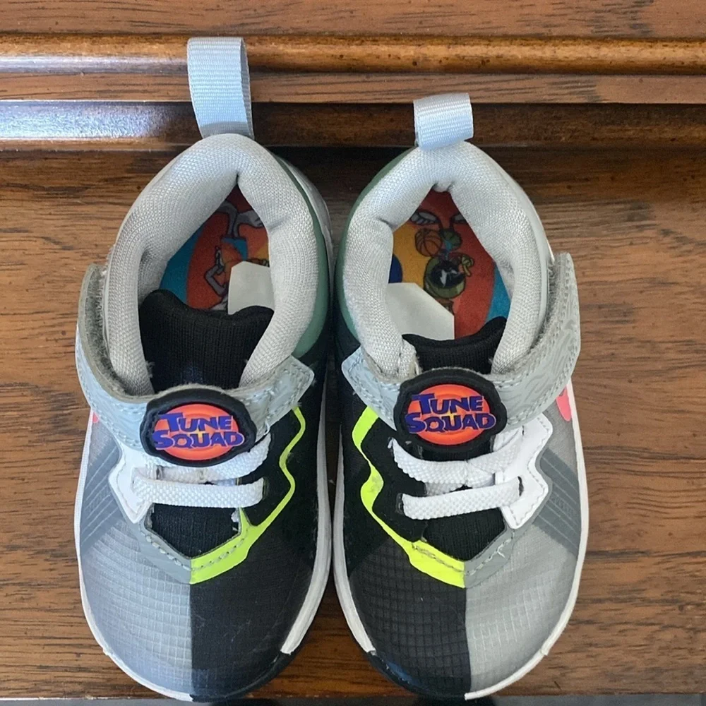 Nike Lebron XVIII Low (TD) (Infant/Toddler) Space Jam Tune Squad shoes 6C